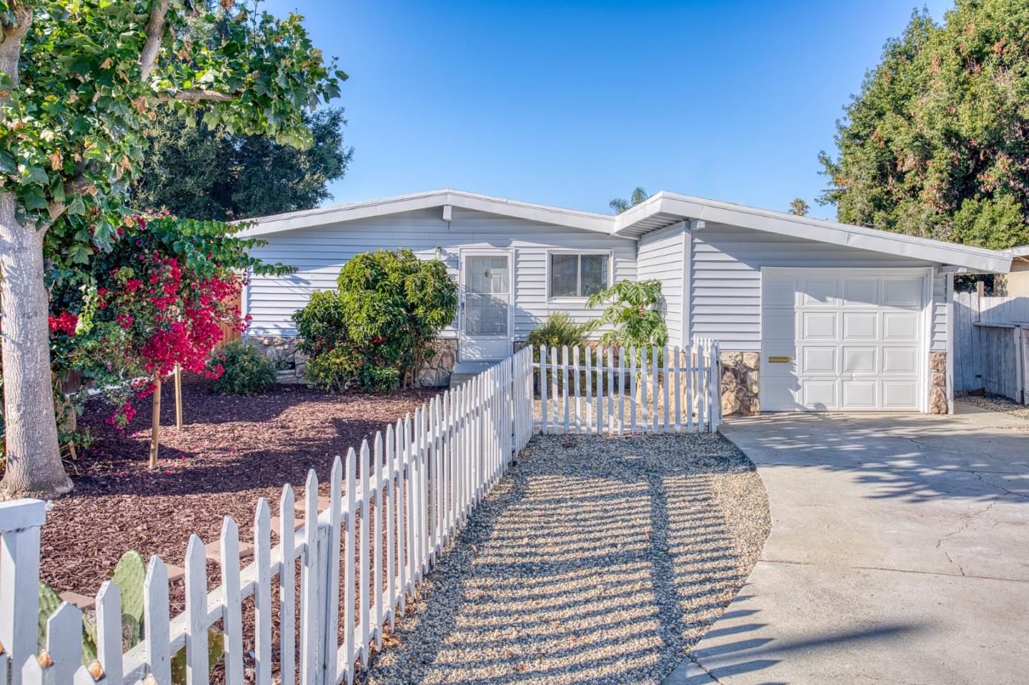 128 Grace Avenue