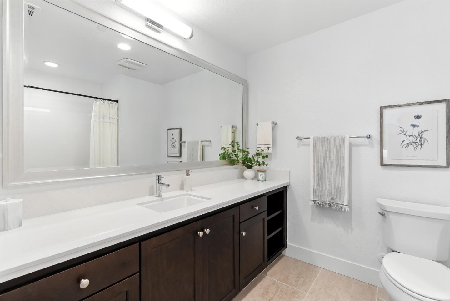 19 Waterline Place