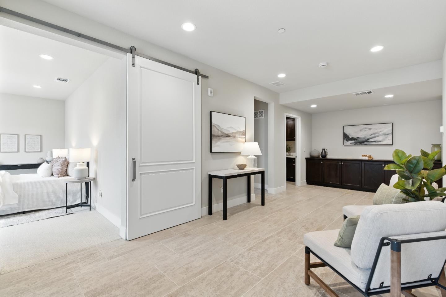 19 Waterline Place