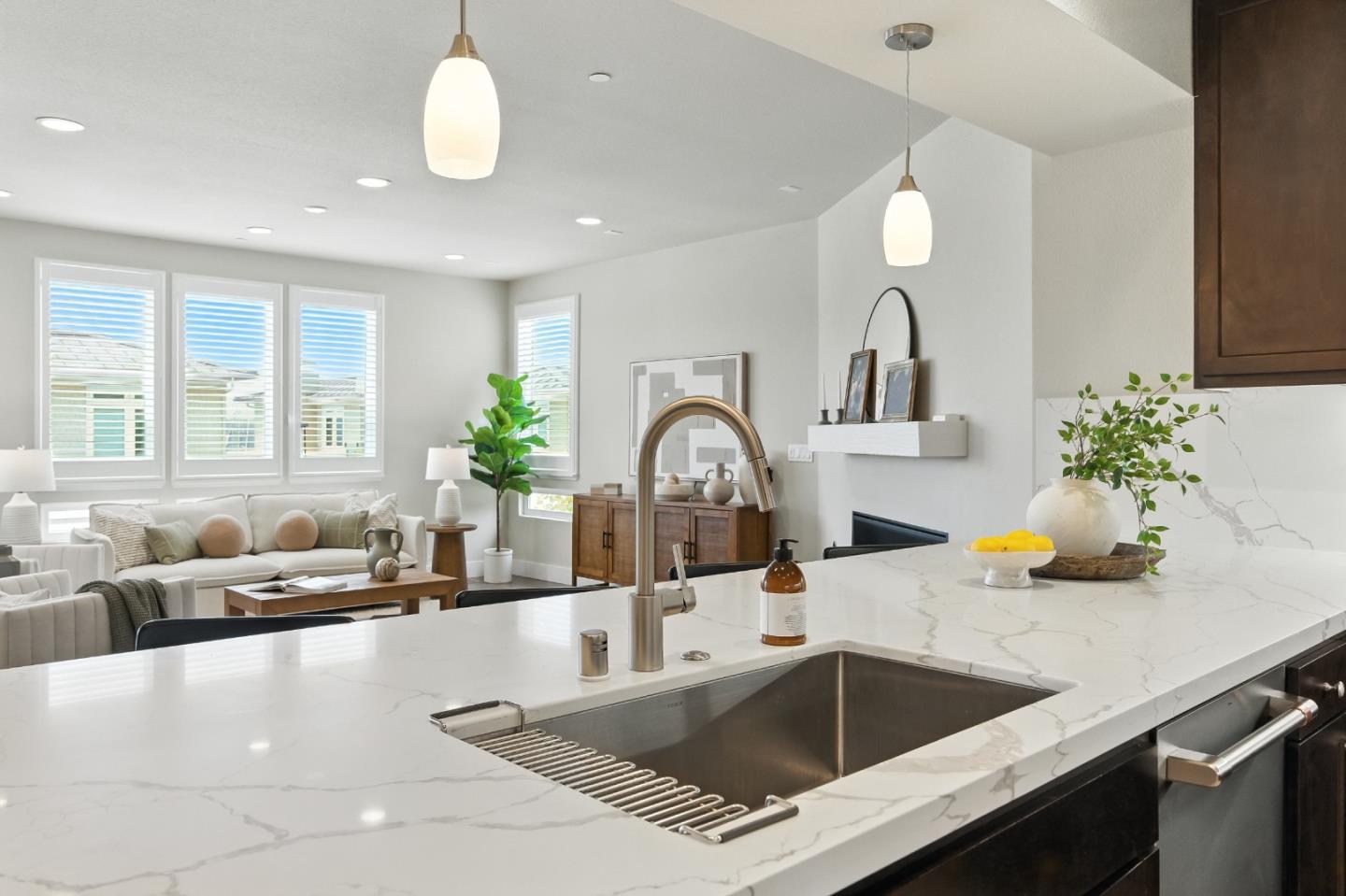19 Waterline Place
