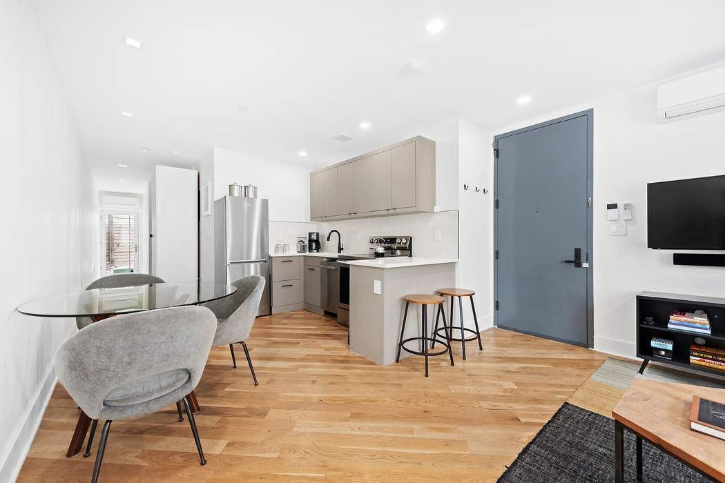 571 Lafayette Avenue 1