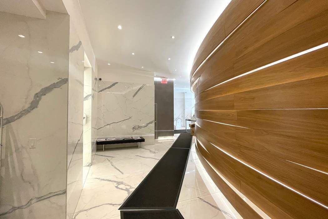 529 W 42nd Street 5R