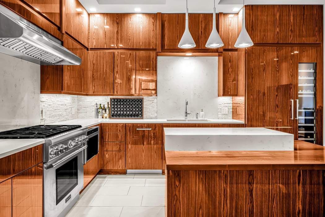 529 W 42nd Street 5R