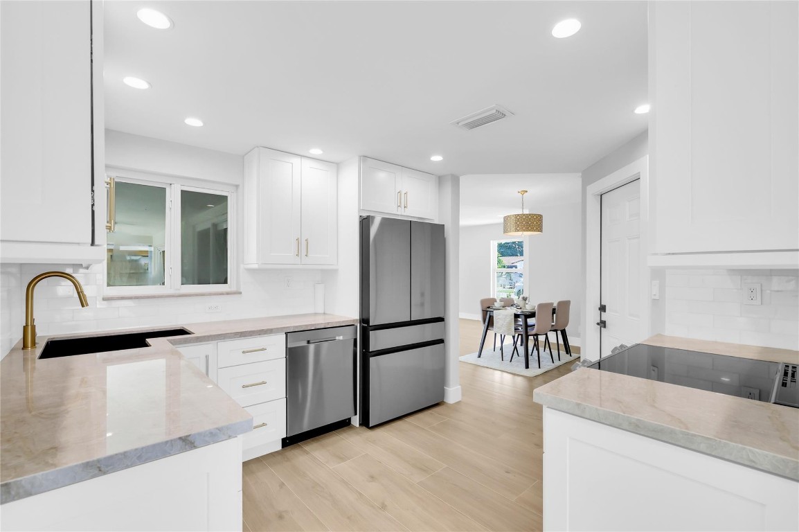 943 SW 4th St