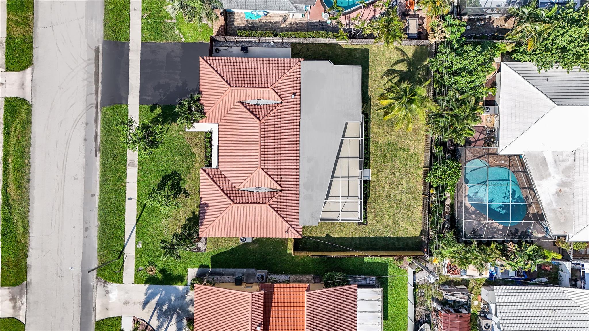 943 SW 4th St