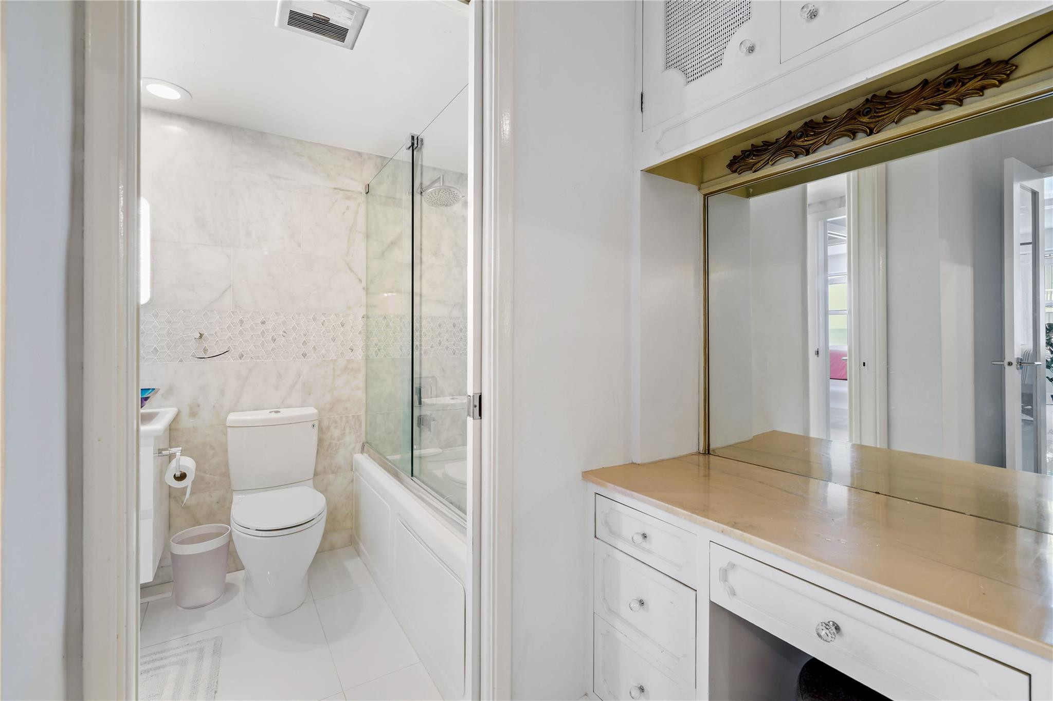 4010 Galt Ocean Dr 803