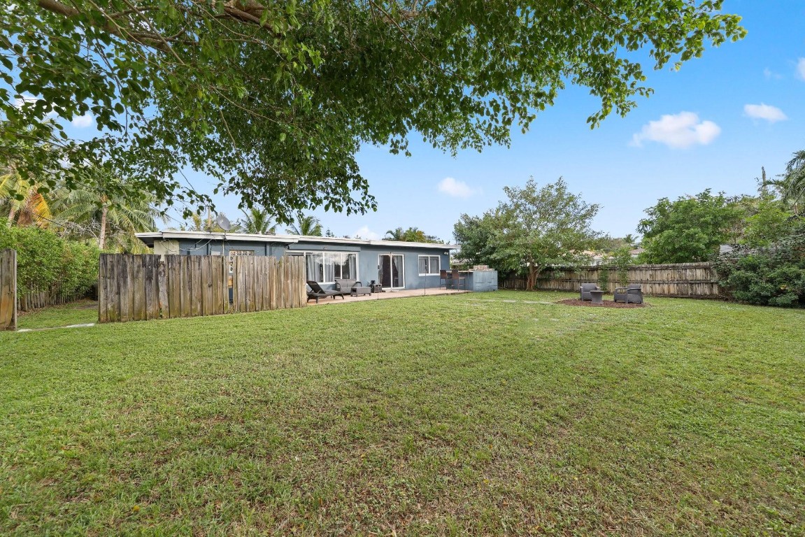 445 NW 5th Ave
