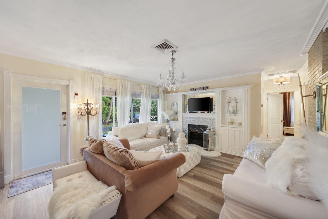 445 NW 5th Ave