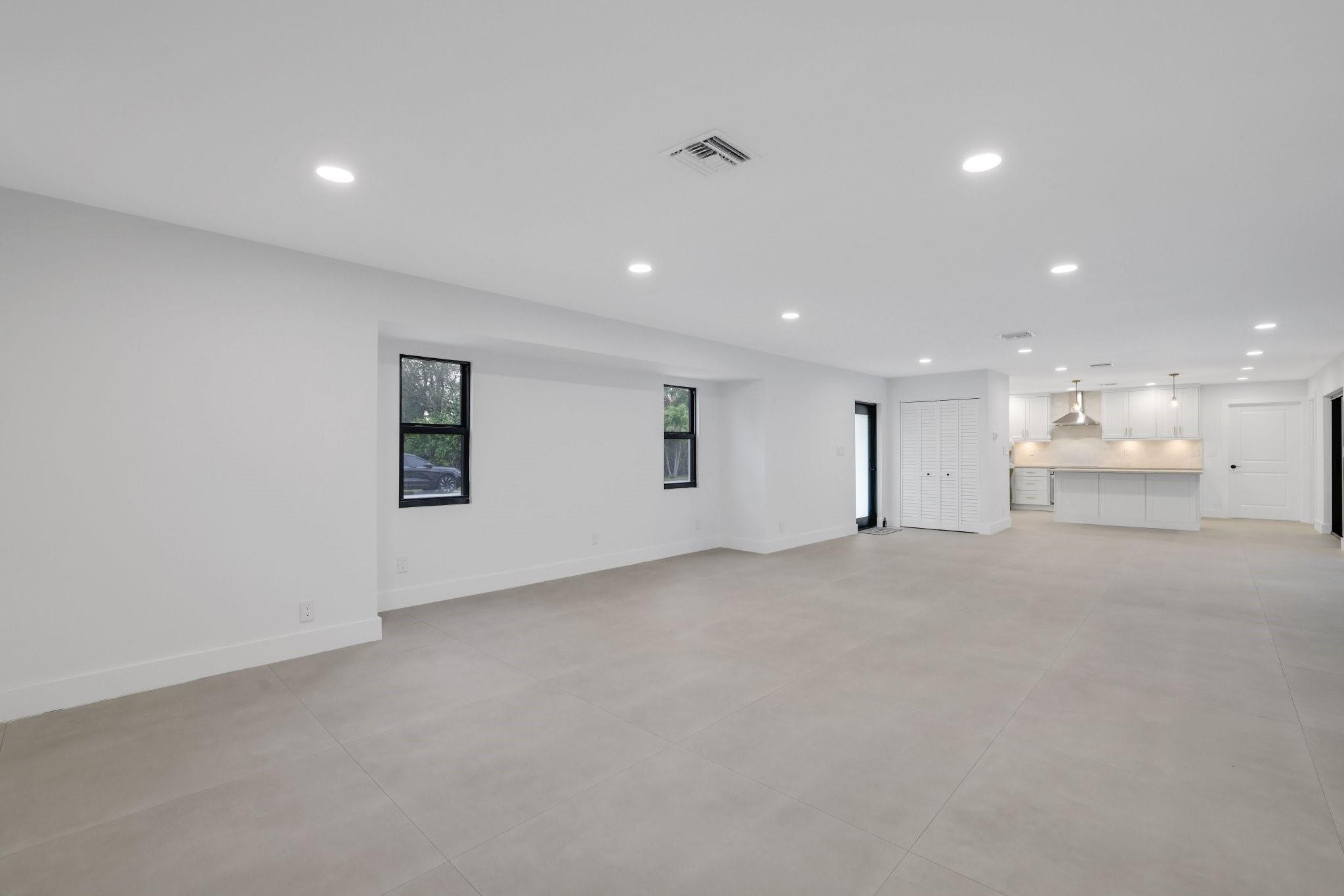 550 SW 6th Avenue