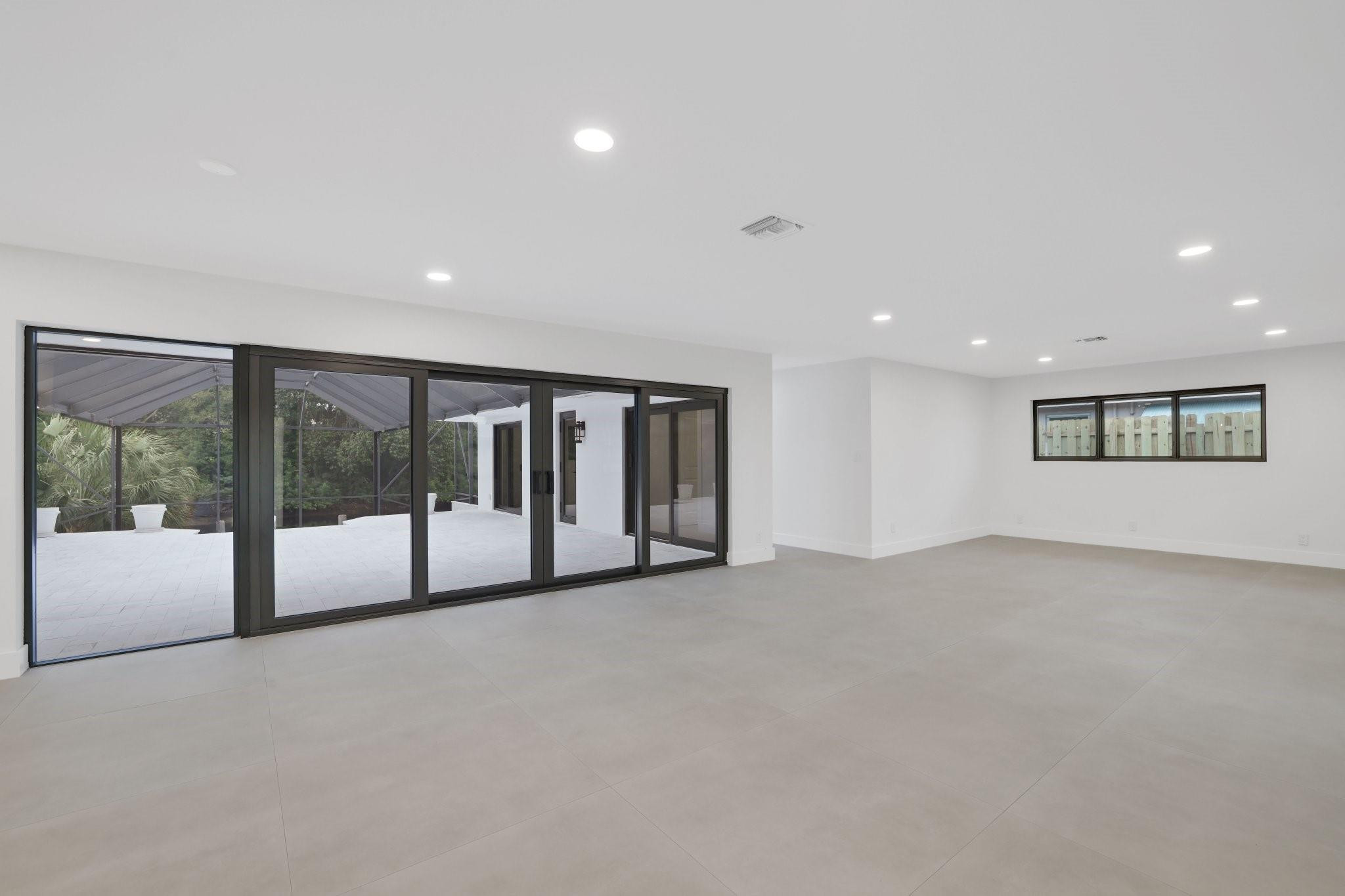 550 SW 6th Avenue
