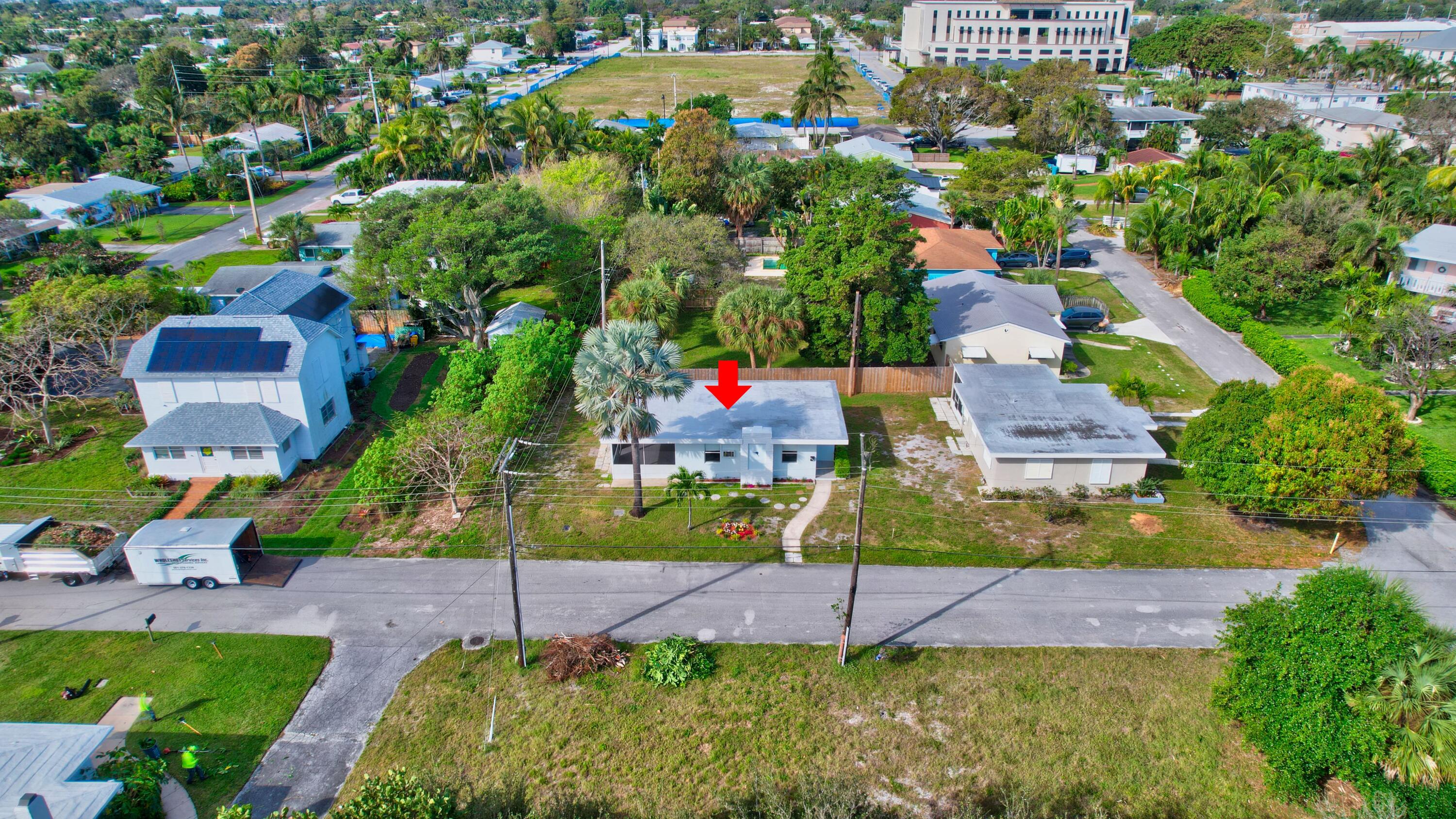 209 SE 3rd Street