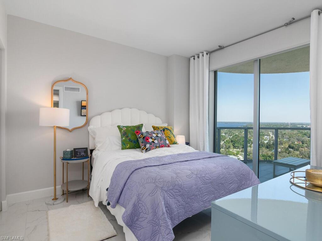 3000 Oasis Grand BLVD # 2107