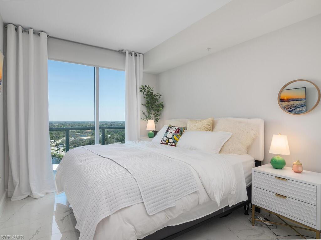 3000 Oasis Grand BLVD # 2107