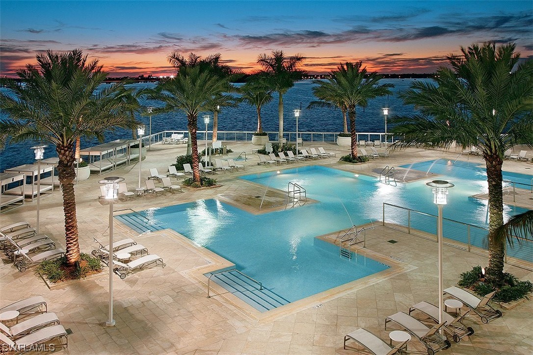 3000 Oasis Grand BLVD 2107