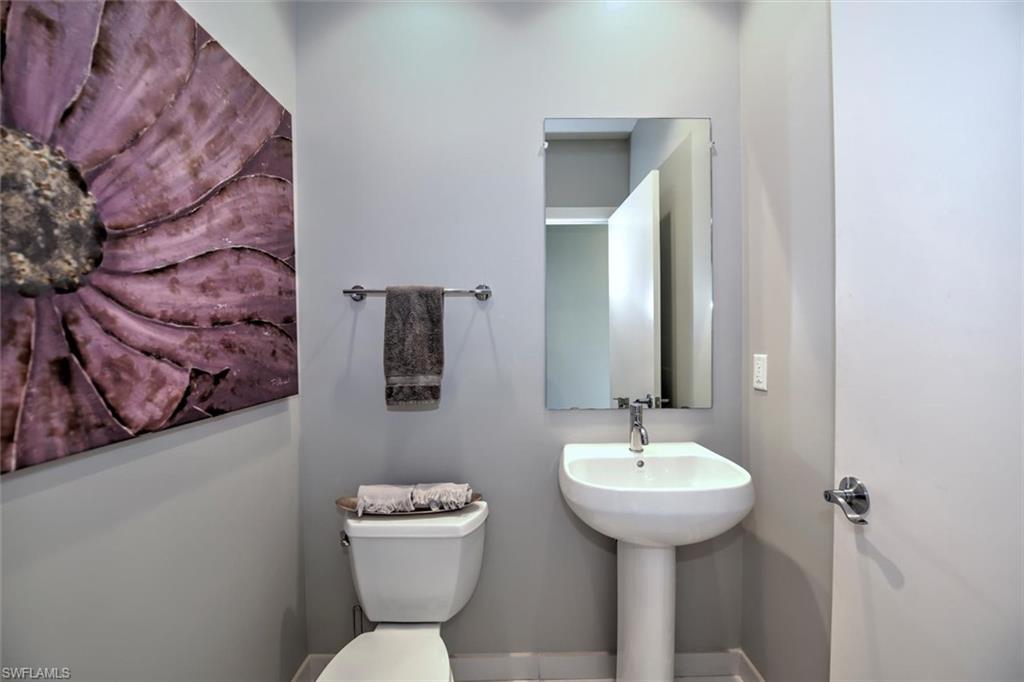 3000 Oasis Grand BLVD # 407
