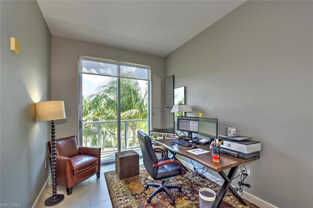3000 Oasis Grand BLVD # 407