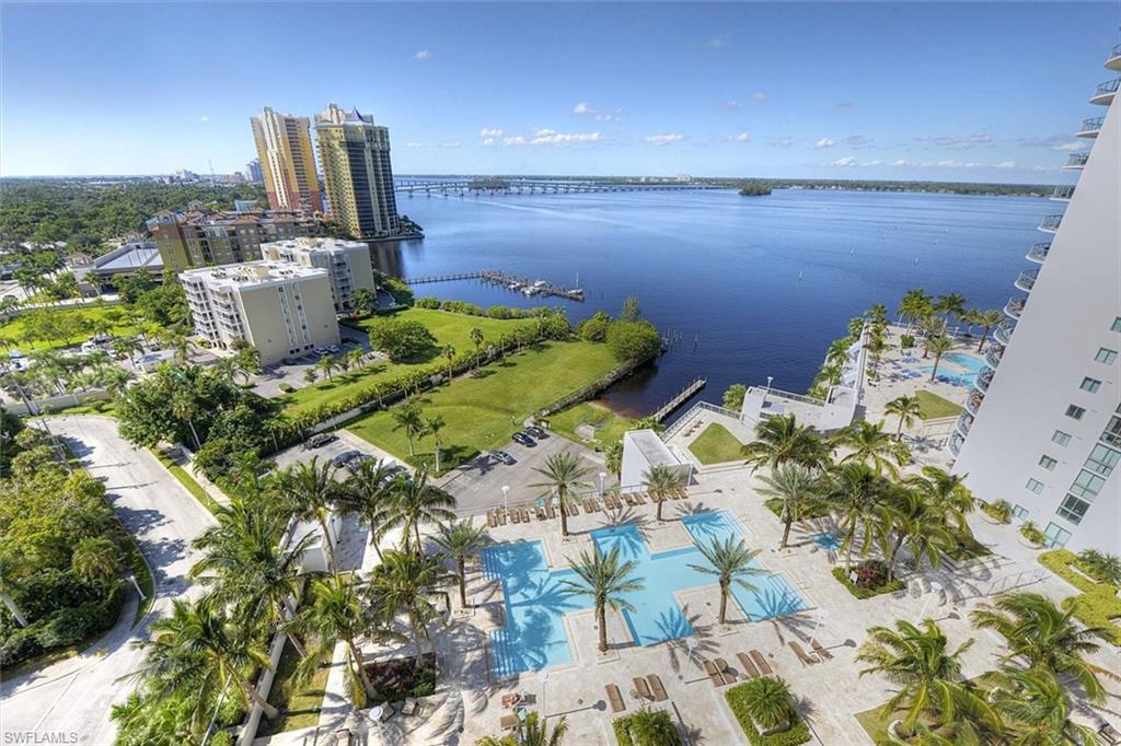 3000 Oasis Grand BLVD # 407