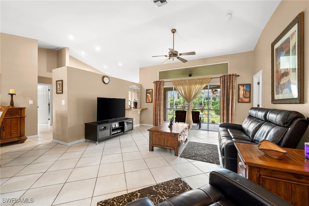 3930 SW 26th CT