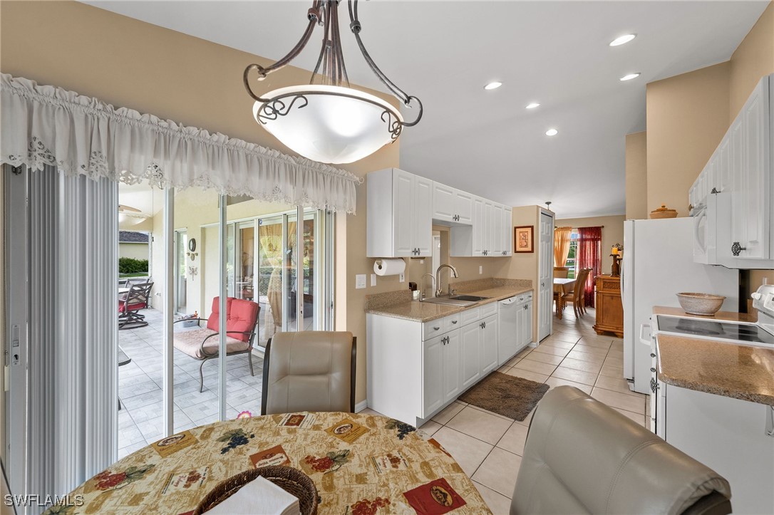 3930 SW 26th CT