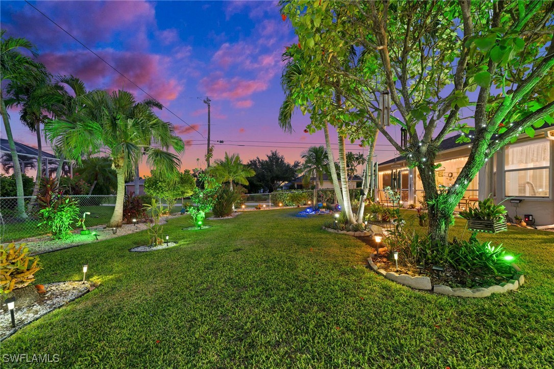 3930 SW 26th CT