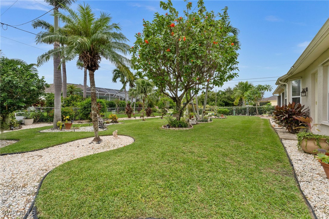 3930 SW 26th CT