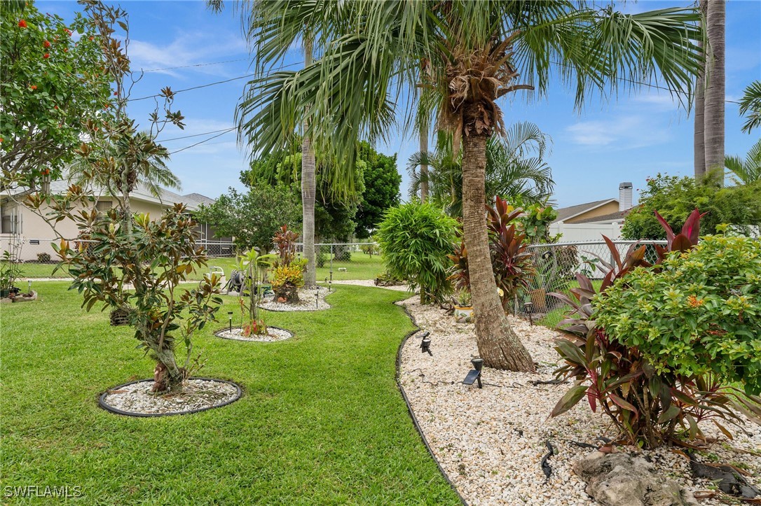 3930 SW 26th CT