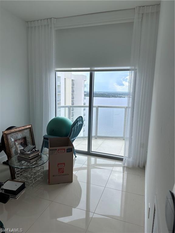 3000 Oasis Grand BLVD Unit: MPH7