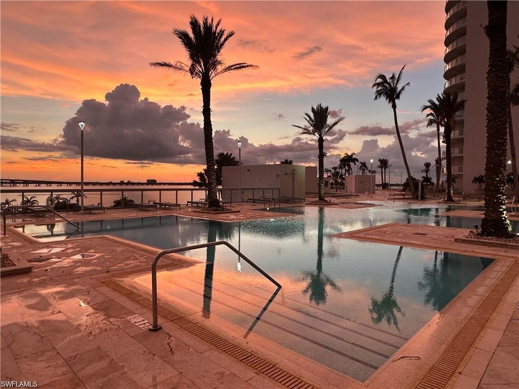 3000 Oasis Grand BLVD Unit: MPH7
