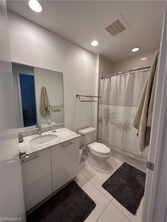 3000 Oasis Grand BLVD Unit: MPH7