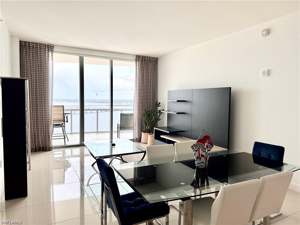 3000 Oasis Grand BLVD Unit: MPH7