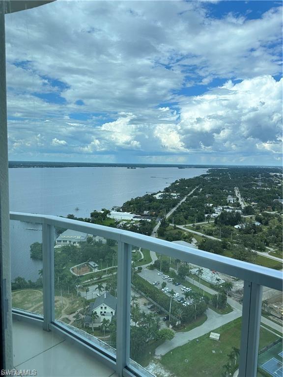 3000 Oasis Grand BLVD Unit: MPH7