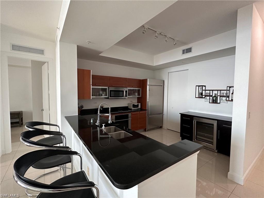 3000 Oasis Grand BLVD Unit: MPH7