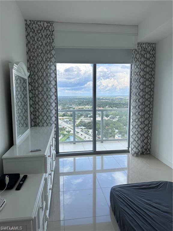 3000 Oasis Grand BLVD Unit: MPH7