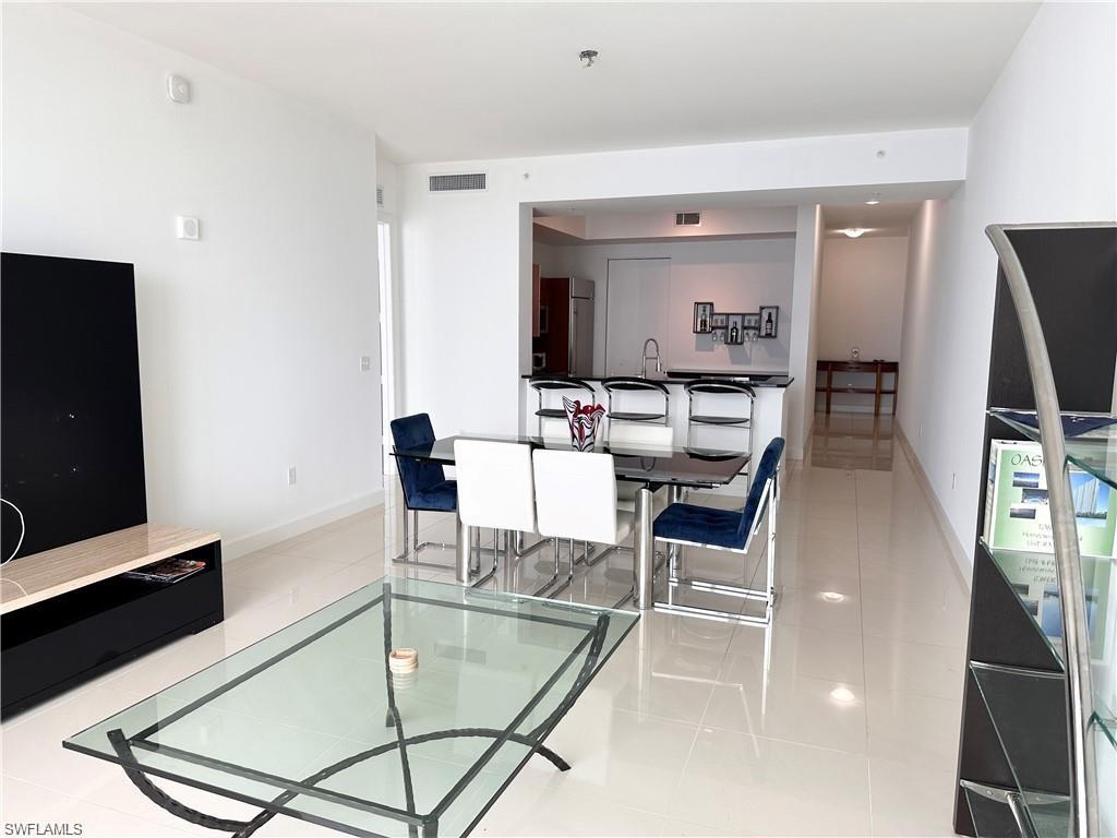 3000 Oasis Grand BLVD Unit: MPH7