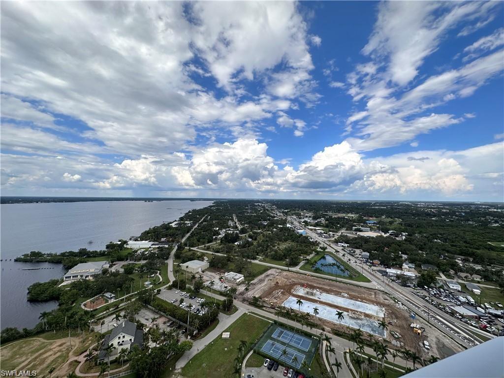 3000 Oasis Grand BLVD Unit: MPH7
