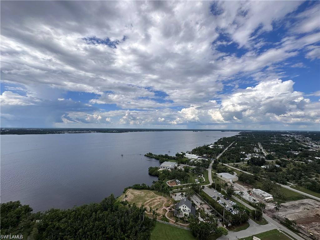 3000 Oasis Grand BLVD Unit: MPH7