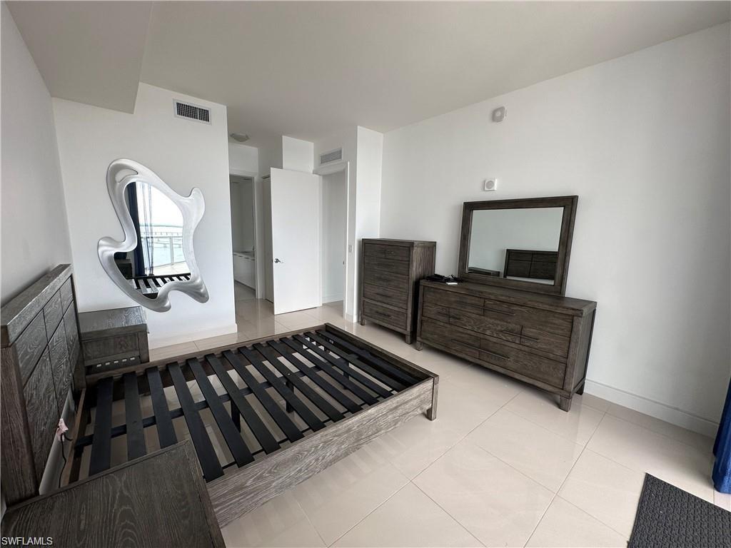 3000 Oasis Grand BLVD Unit: MPH7