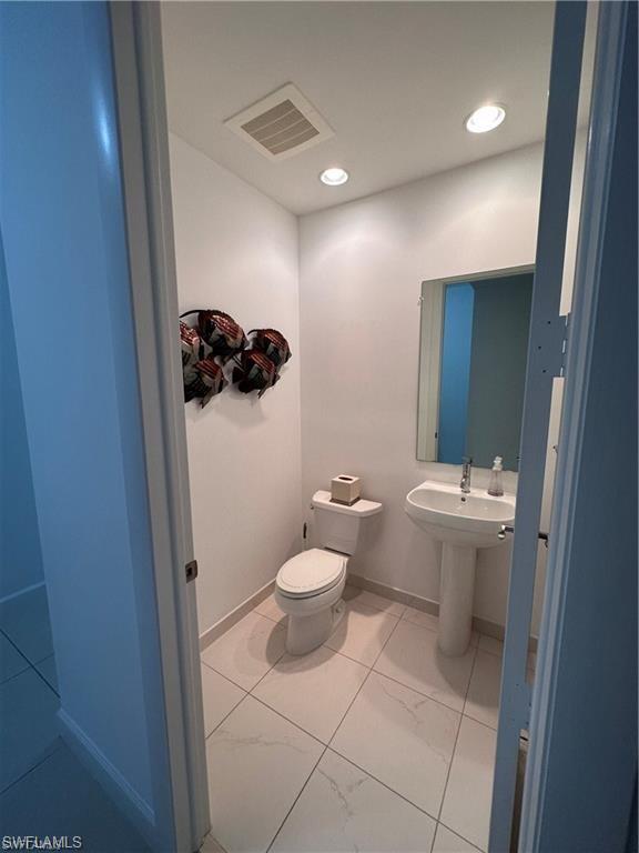 3000 Oasis Grand BLVD Unit: MPH7