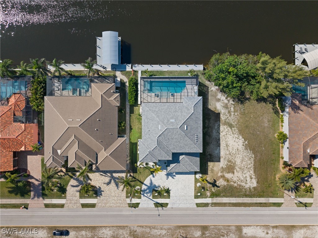 3512 Surfside BLVD