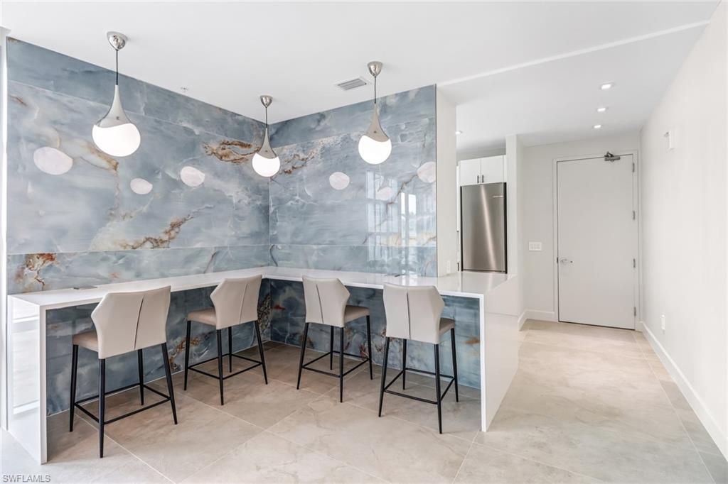 3000 Oasis Grand BLVD # 2107