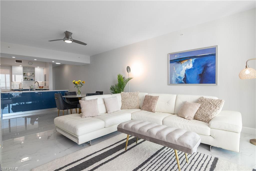 3000 Oasis Grand BLVD # 2107