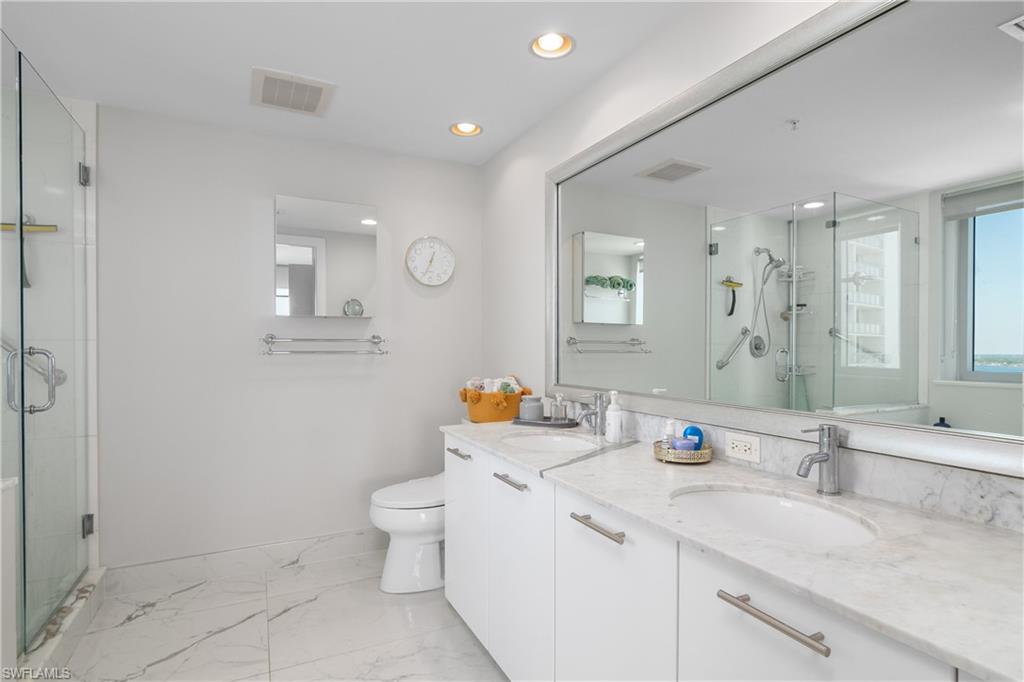 3000 Oasis Grand BLVD # 2107
