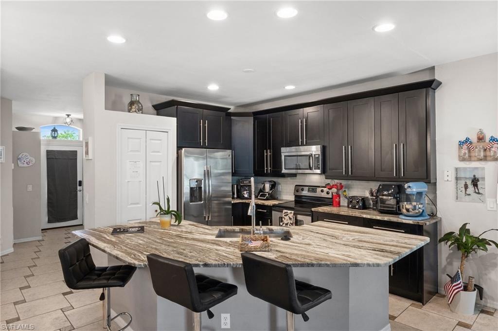2017 Cape Coral PKWY W