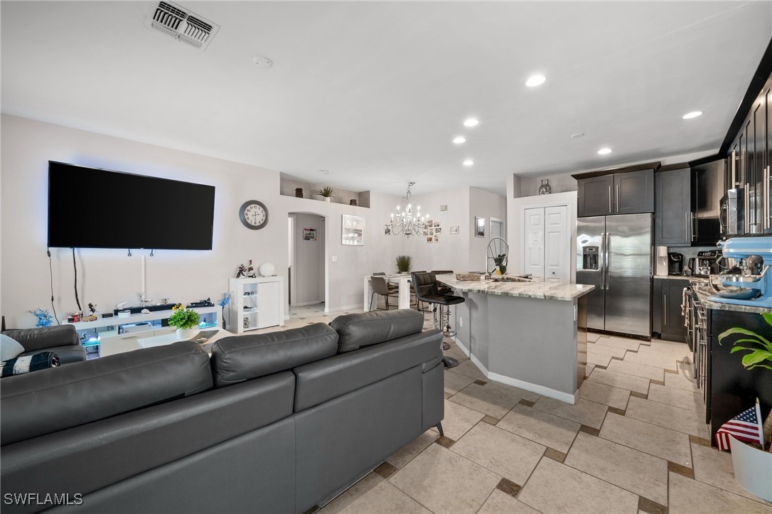 2017 Cape Coral PKWY W