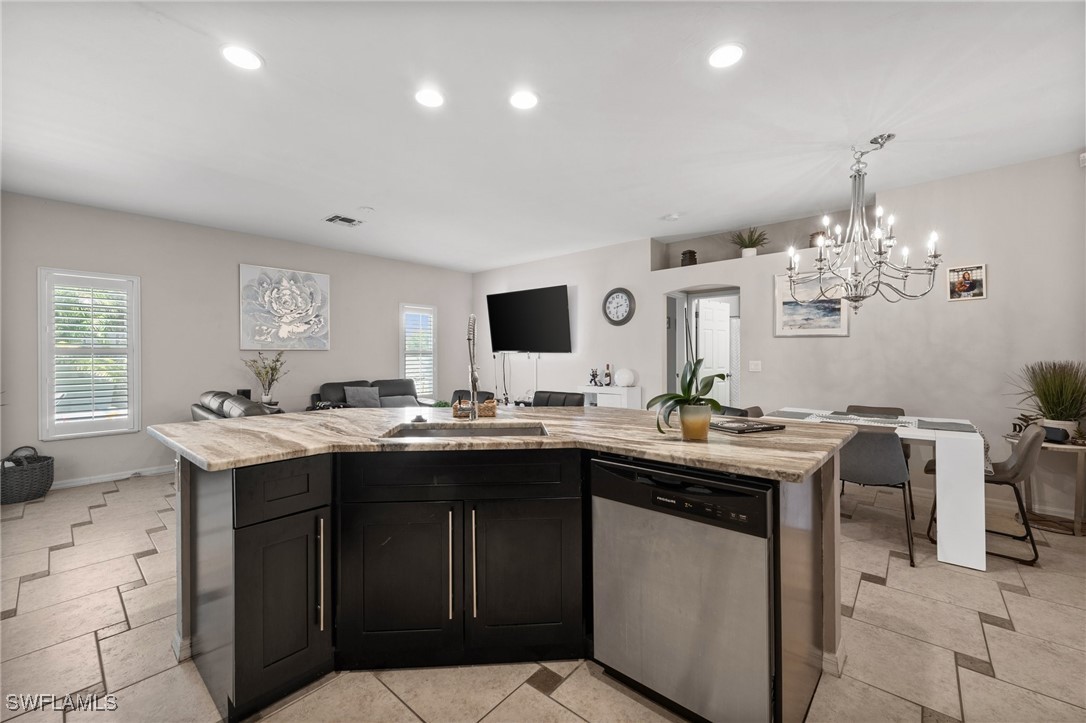 2017 Cape Coral PKWY W