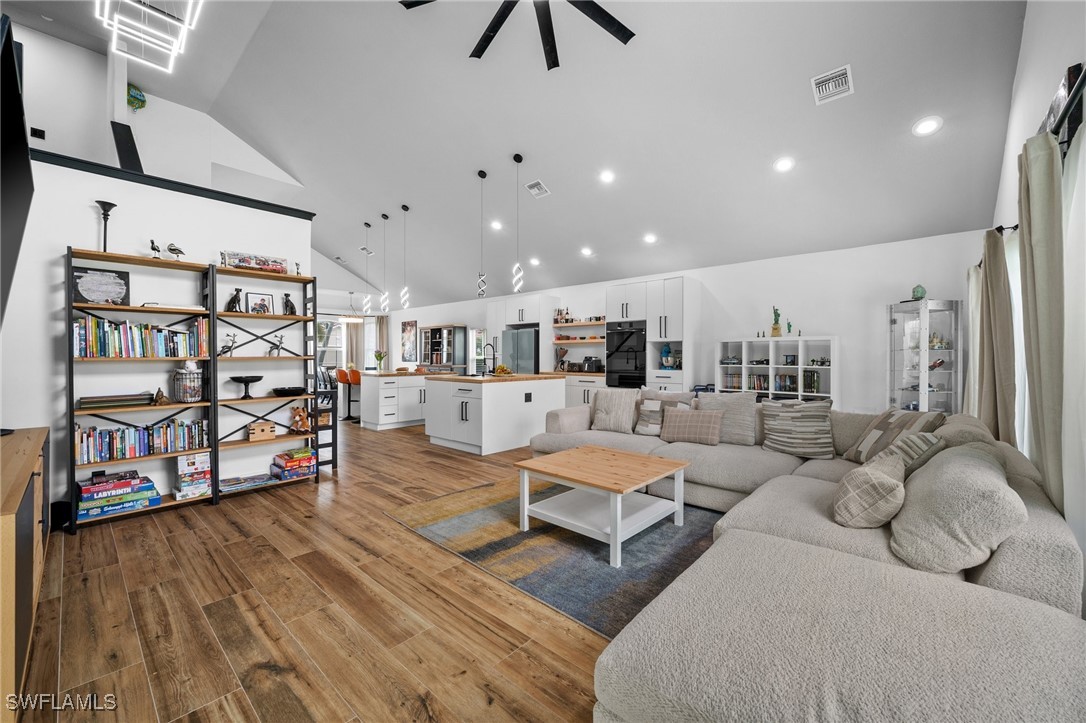 2513 Blackburn CIR