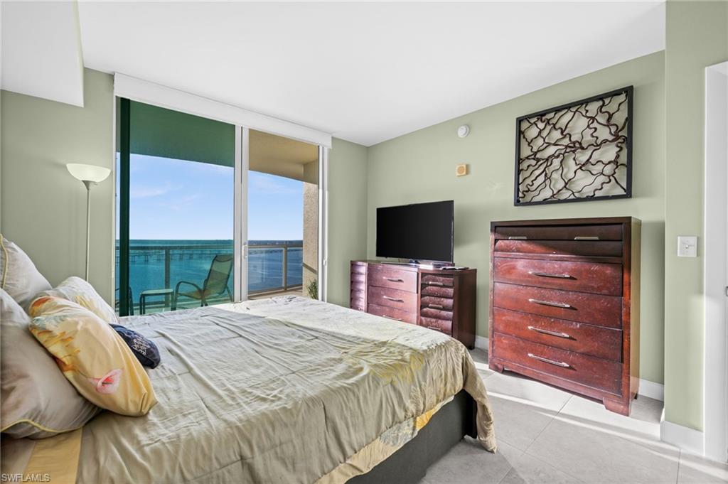 3000 Oasis Grand BLVD # 2702