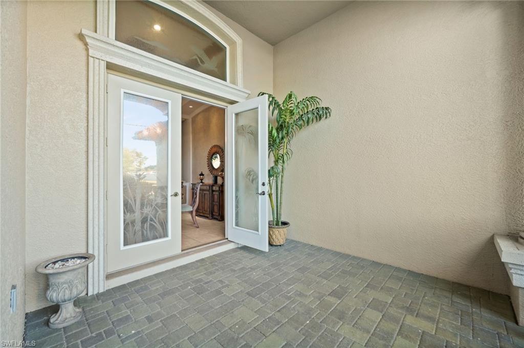 4009 Chiquita BLVD S