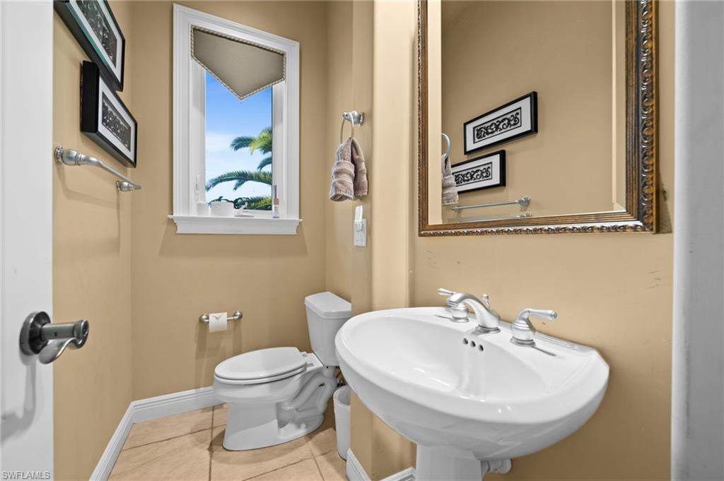 4009 Chiquita BLVD S