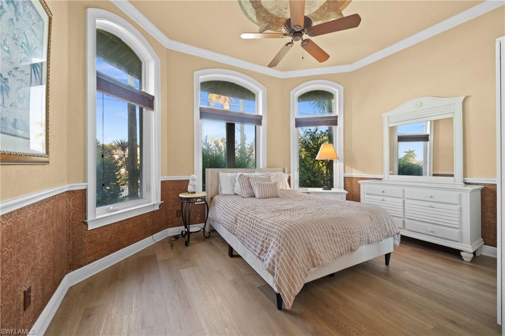 4009 Chiquita BLVD S